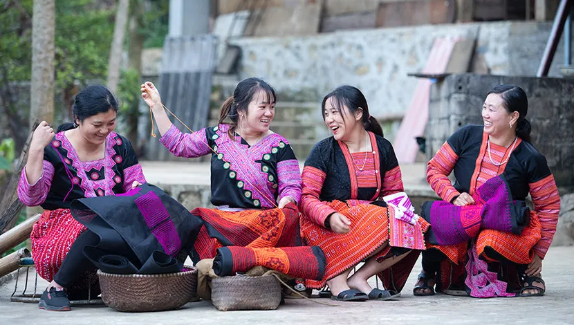 Hmong,-Ta-So,-Moc-Chau